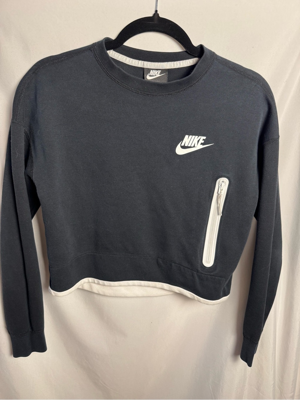 Rare Nike Tech Fleece Cropped Crewneck Sweatshirt Black White Contrast Trim XS